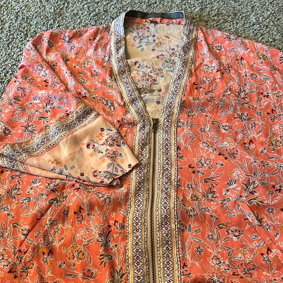 Free People Jackets & Blazers - Free People 100% Polyester Light Jacket Floral Print